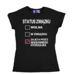 Koszulka status związku: zajęta przez seksownego hydraulika