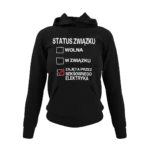 Bluza status związku: zajęta przez seksownego elektryka